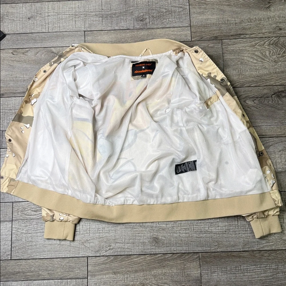 Members Only Nickelodeon Hey Arnold Tan Camo Bomber Jacket